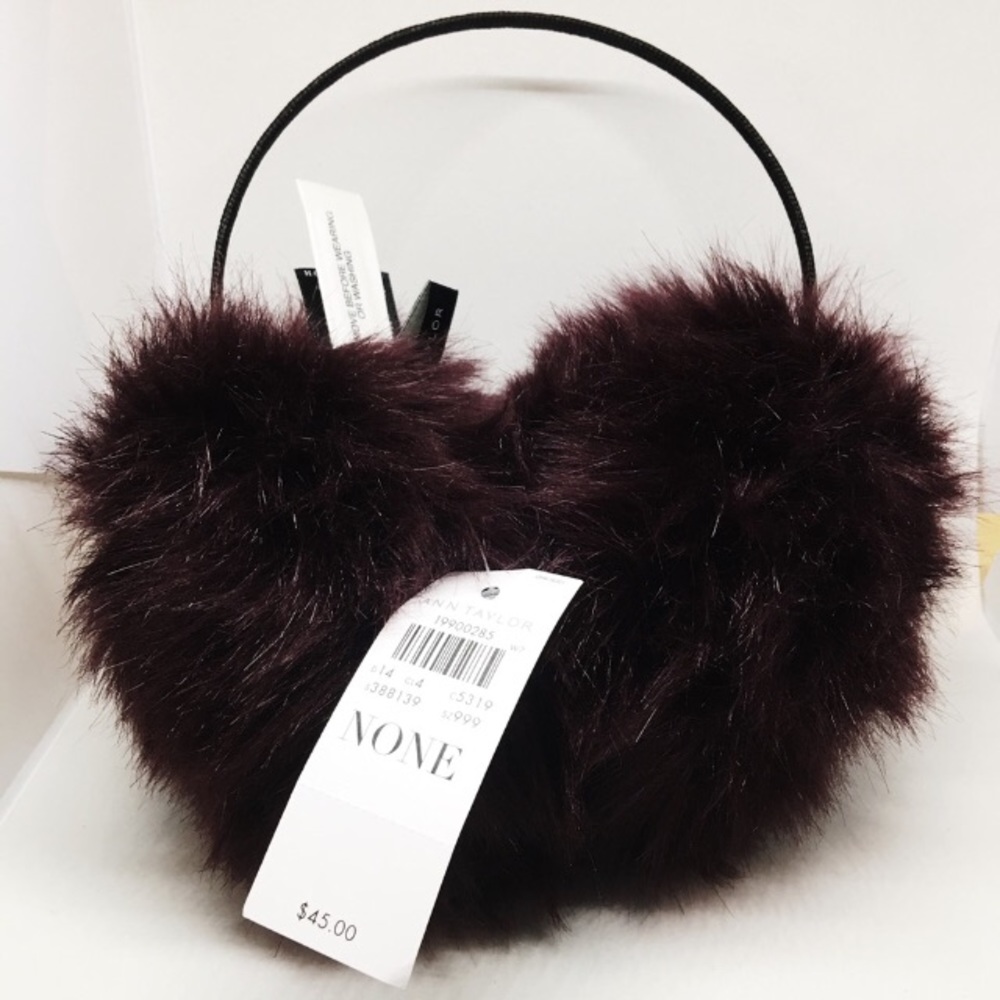 ❄️NWT Faux Fur Earmuffs by Ann Taylor-Plum☃️